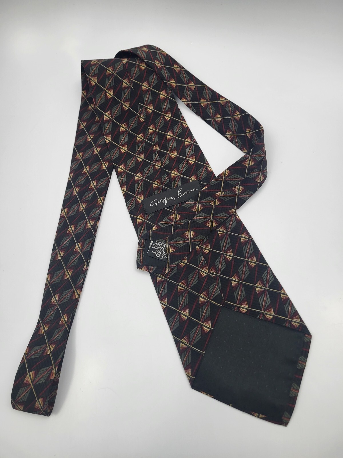 Geoffrey Beene Silk Tie Black Green Red Gray Geometric Necktie Italy 57 x 3.7/8