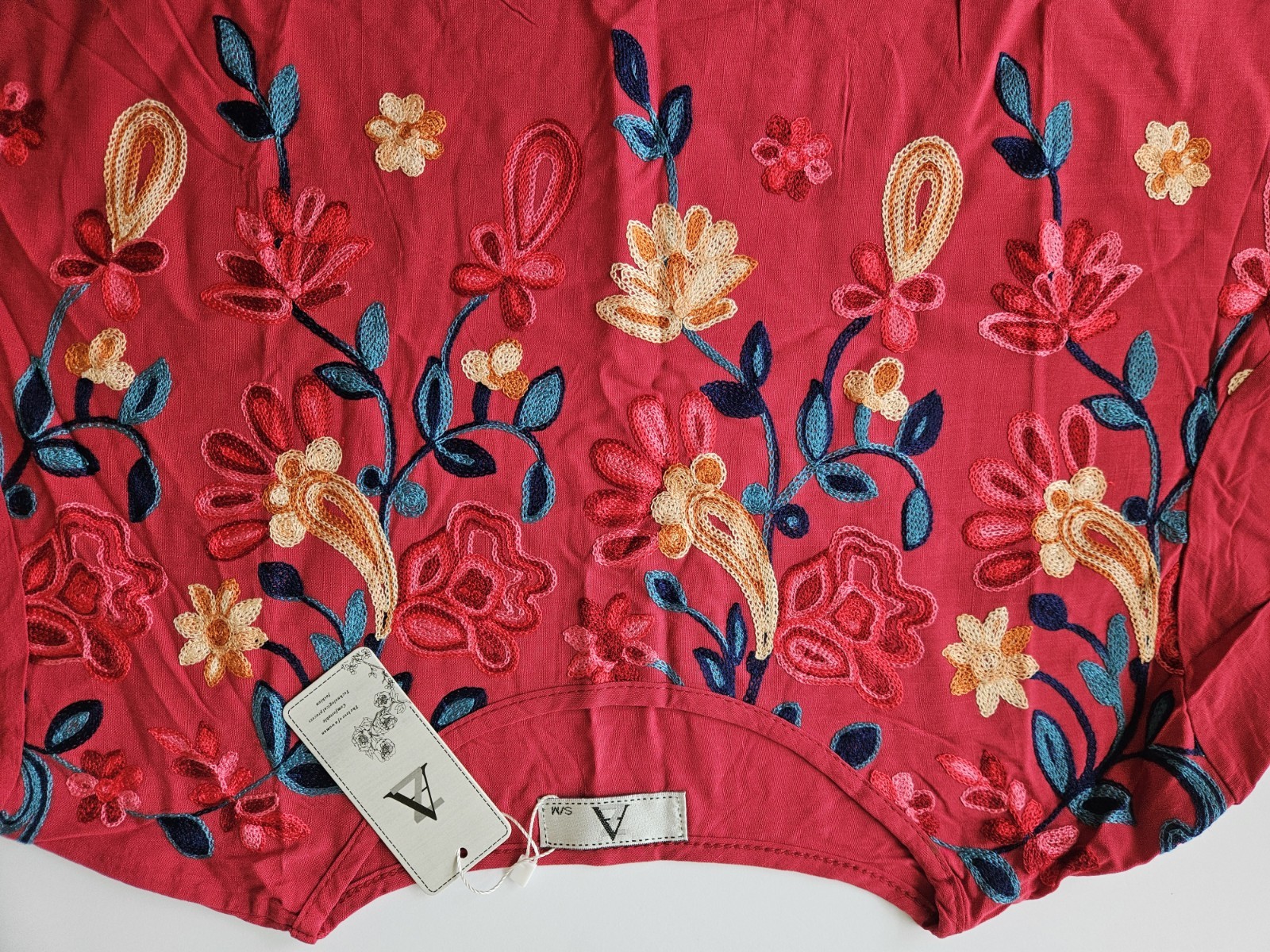 AZ Embroidered Flower Top S/M Reddish Bohemian Floral Viscose Short Sleeve NWT