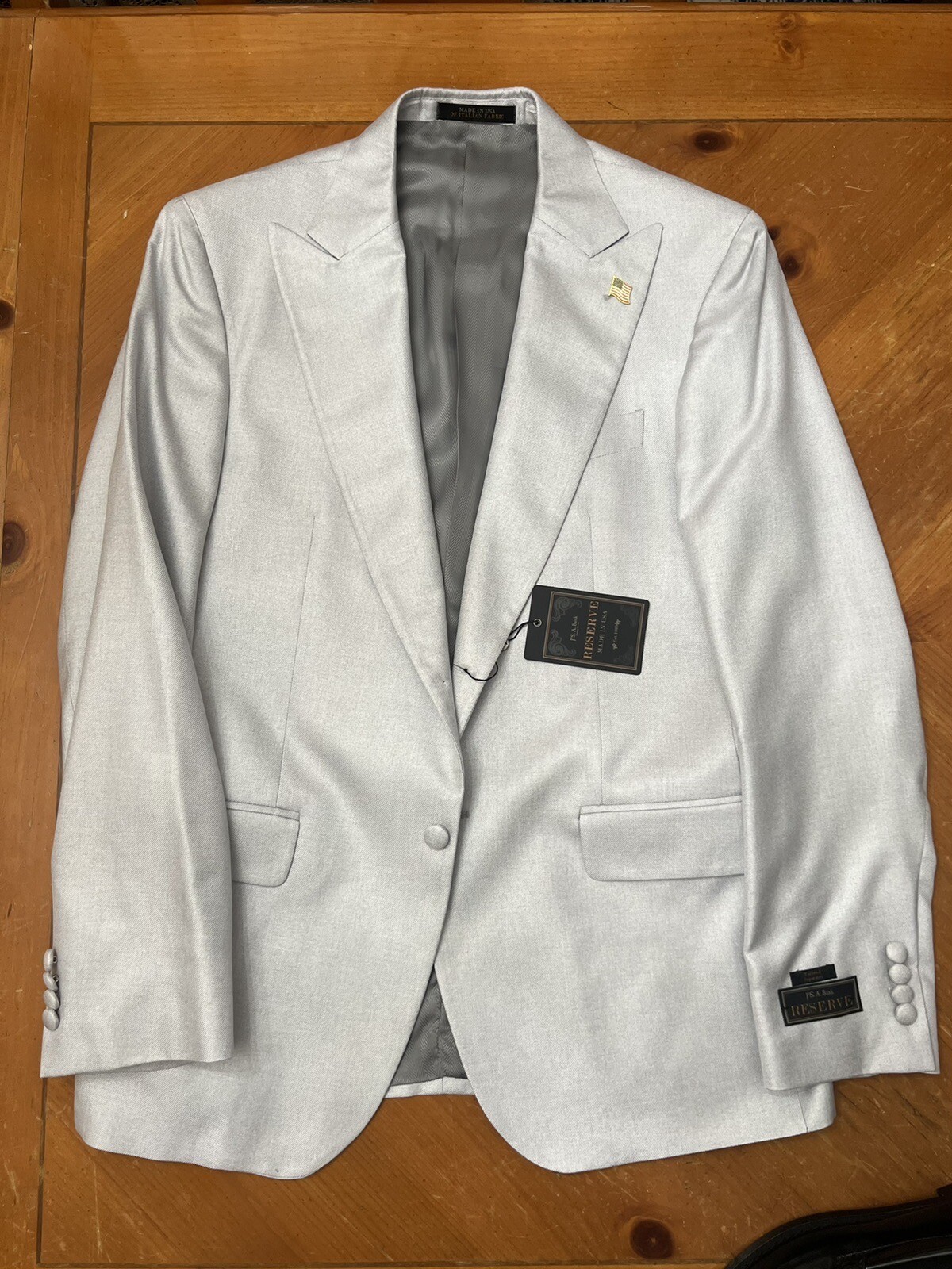 Made in USA, 100% Silk, Jos. A. Bank Reserve 40R, Light Silver Jacket
