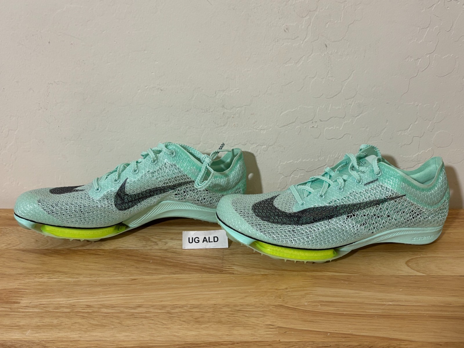Nike Air Zoom Victory Mint/Volt Track Field Spikes Size Men’s 8.5 DR9908-300