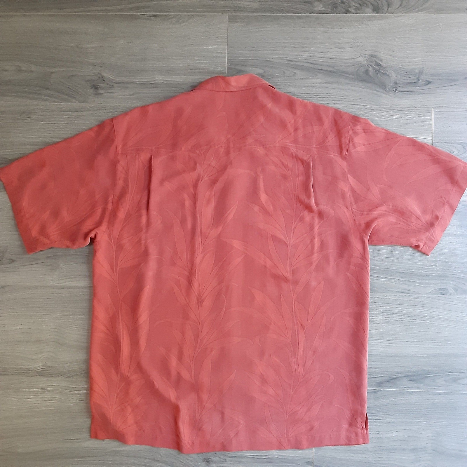 Tommy Bahama Mens Silk Camp Shirt Coral Tonal Jacquard Leaf Short Sleeve Large