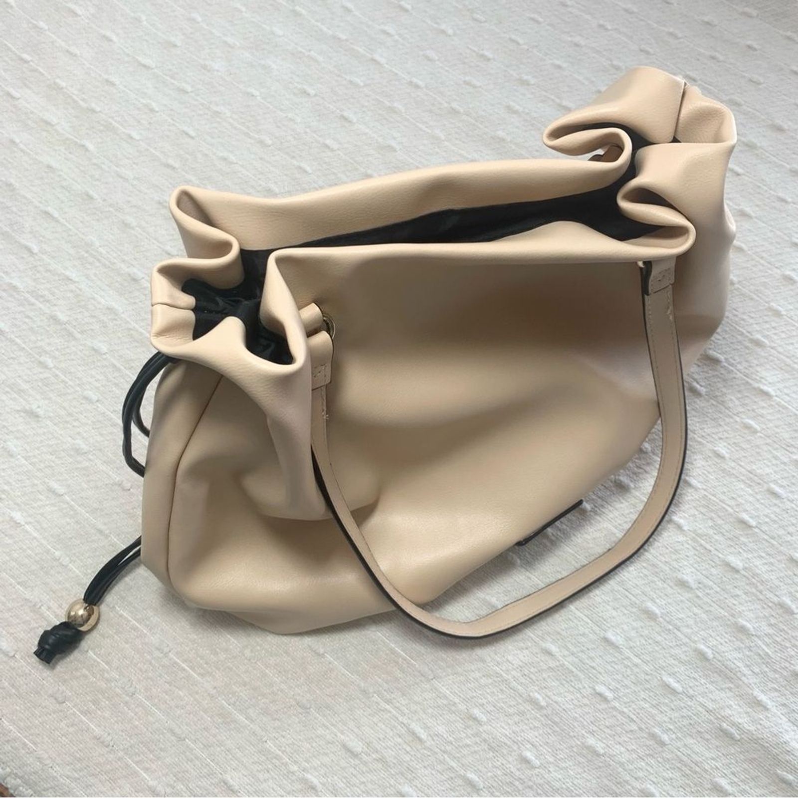 Victoria’s Secret 100% Polyurethane Solid Tan Shoulder Bag One Size