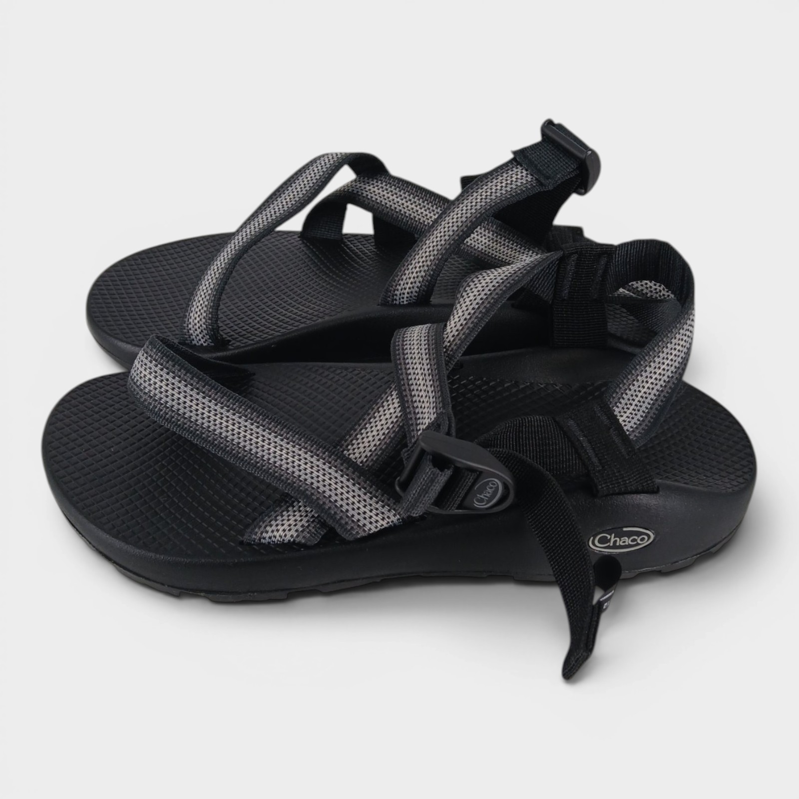 Chaco Men’s Classic Hiking Trail Sandals Size 12