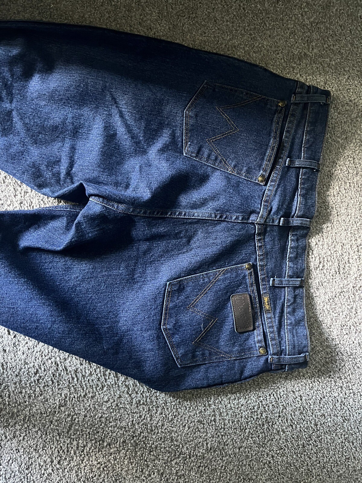 wrangler advanced comfort jeans