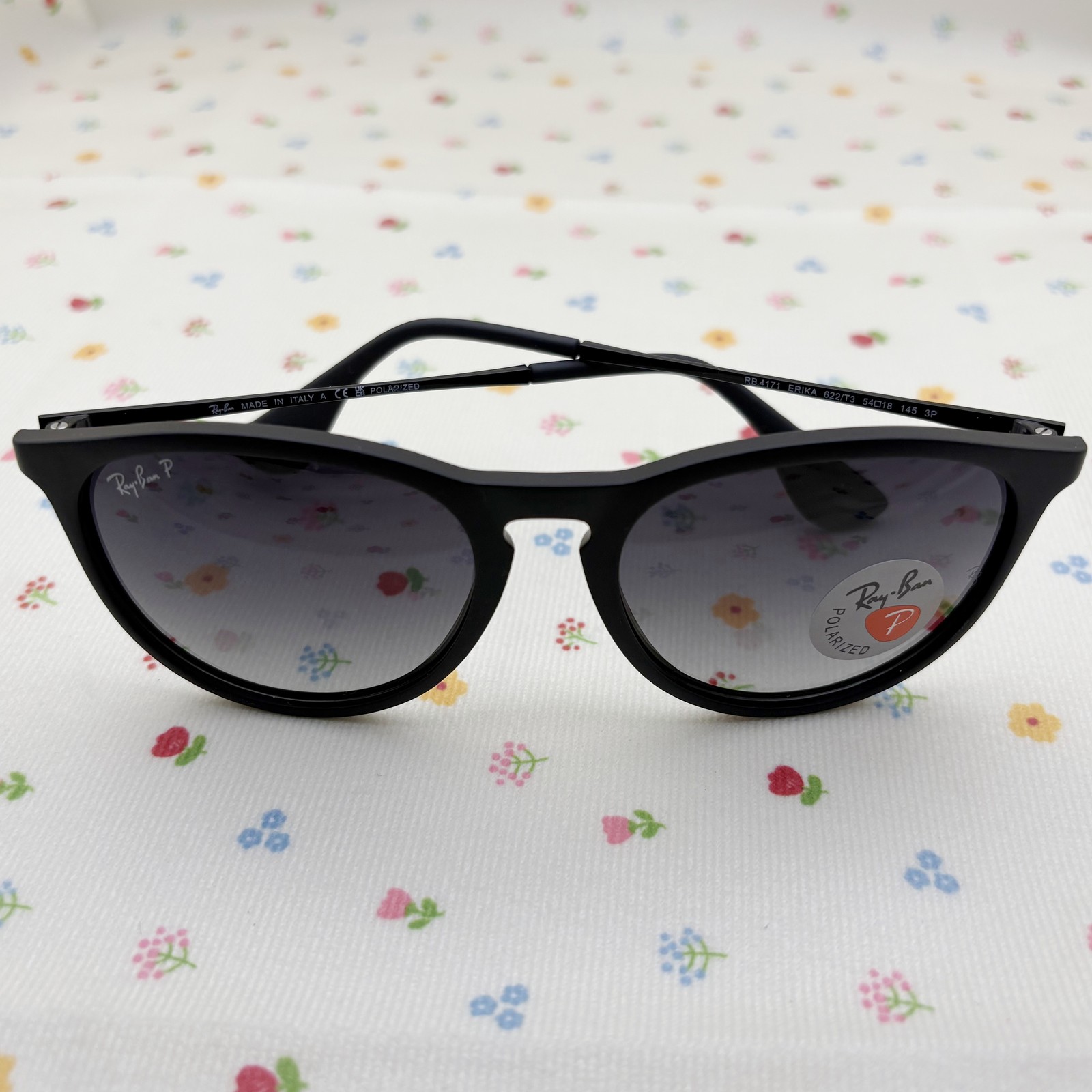 Ray-Ban RB4171 622/T3 54-18 Erika Matte Black Frame Grey Gradient Polarized Lens