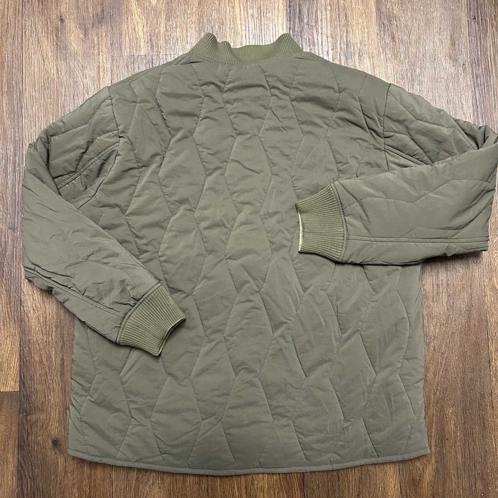 Pilgrim Surf Supply Men’s L Reversible Quilted Bomber Jacket Full Zip Green