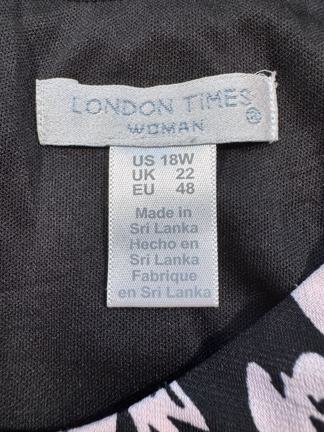 London Times Woman 18W Black White Floral Dress Short Sleeve Fit Flare Plus
