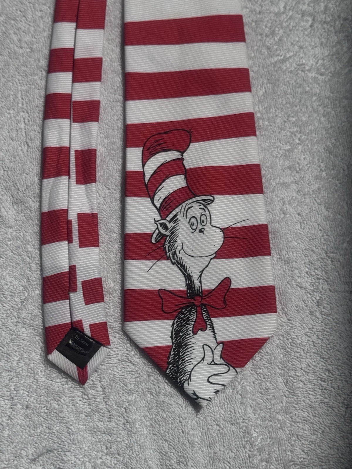 Dr. Seuss Cat in the Hat Neck Tie Red White Striped Novelty Men’s Tie