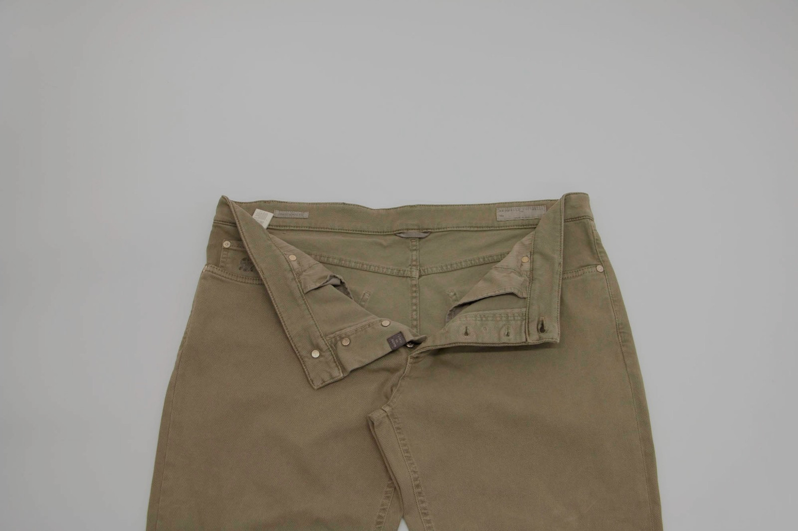 NWT Brunello Cucinelli Men “Traditional Fit” Jeans W/Logo Accents 54/ 38US A262