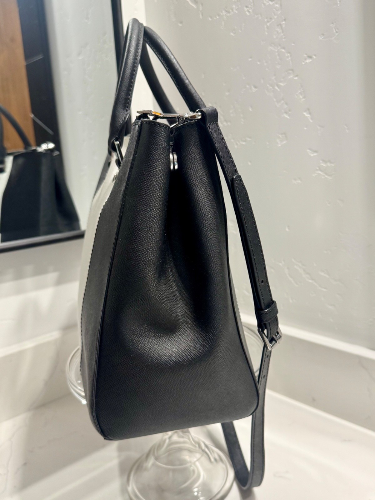 Michael Kors Sutton Large Satchel (Center Stripe Black/Optic White) with tags
