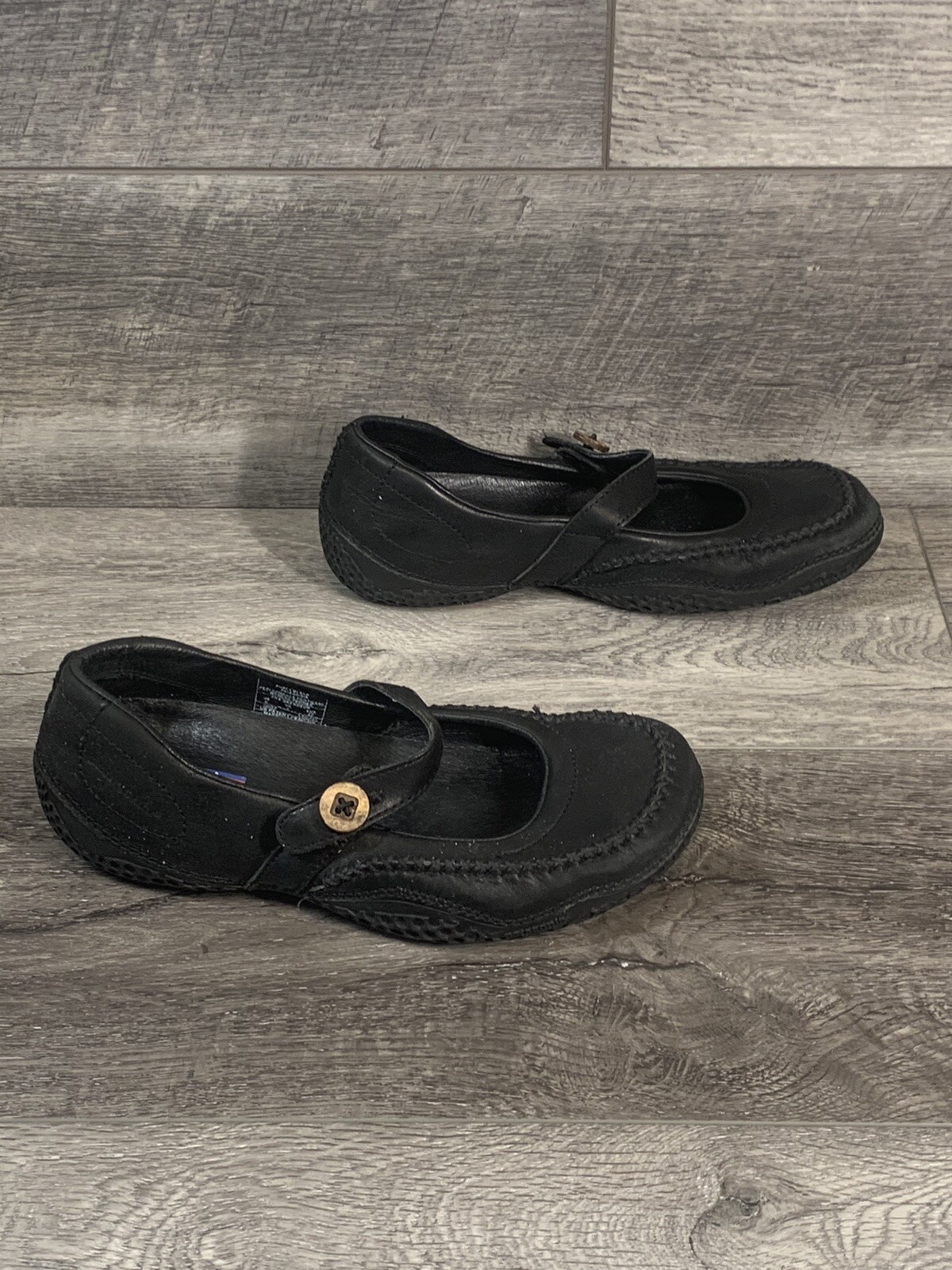 Patagonia Stitched Mary Jane Button Strap Womens 6 Poppy Black