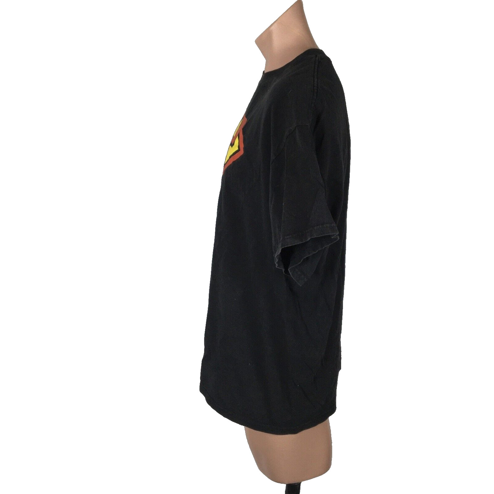 Vintage DC Comics SUPERMAN “S” Black SS crewneck superhero t-shirt XL