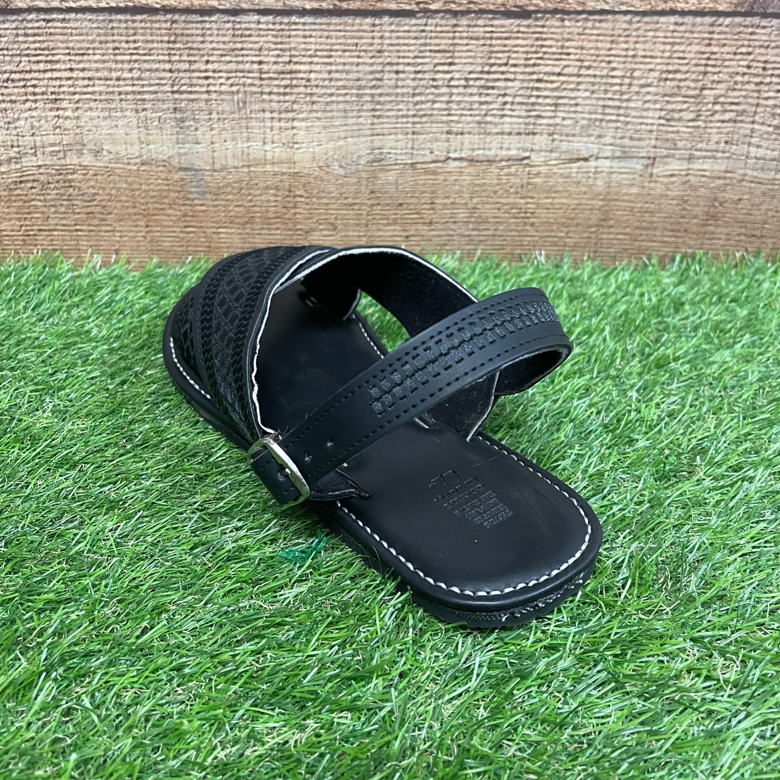 Men’s Mexican Handmade Black Embroidered Huarache Cruzado Cuero México Leather