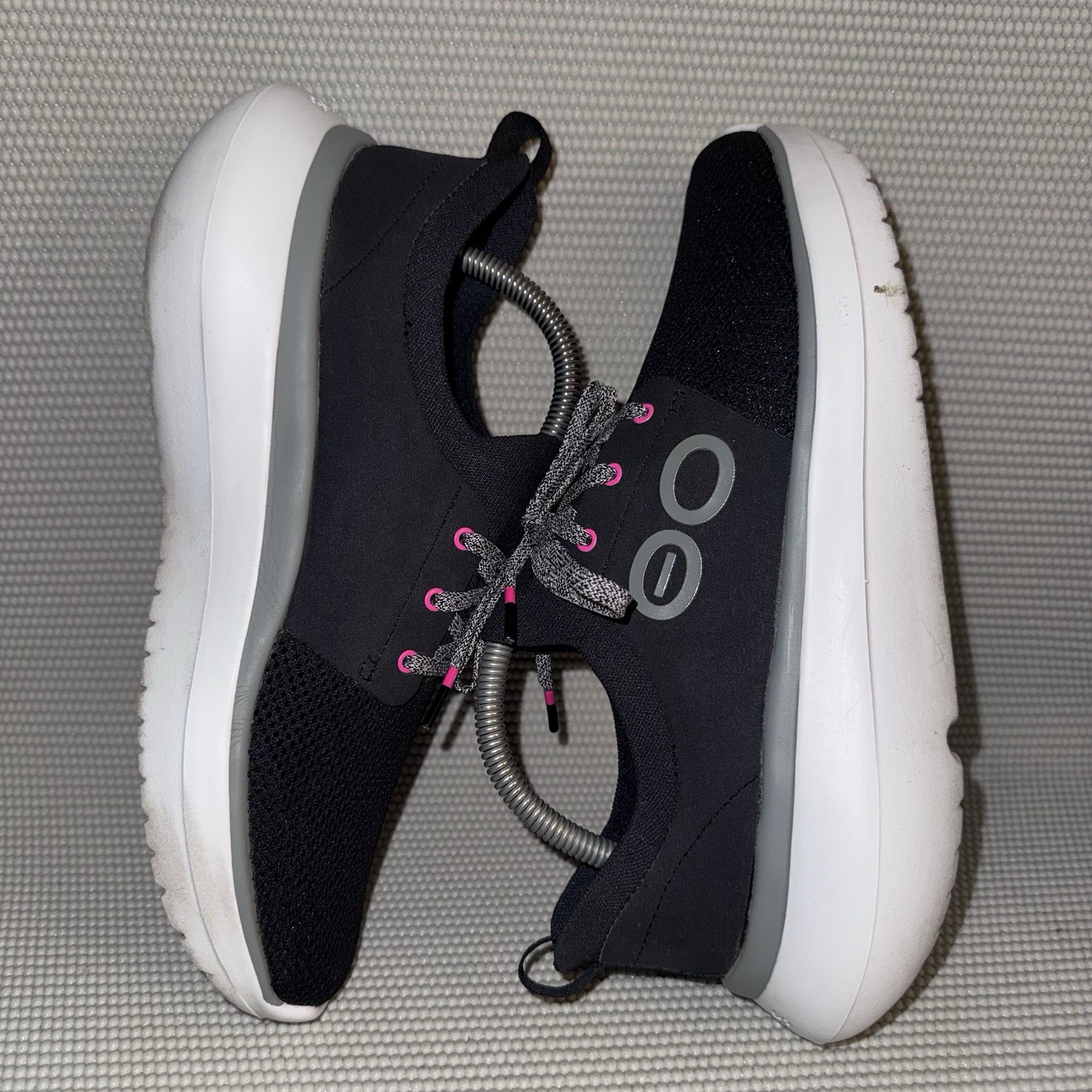 OOFOS OOmy Stride Recovery Black Mesh Pink Comfort Sneakers Shoes Women Size 10