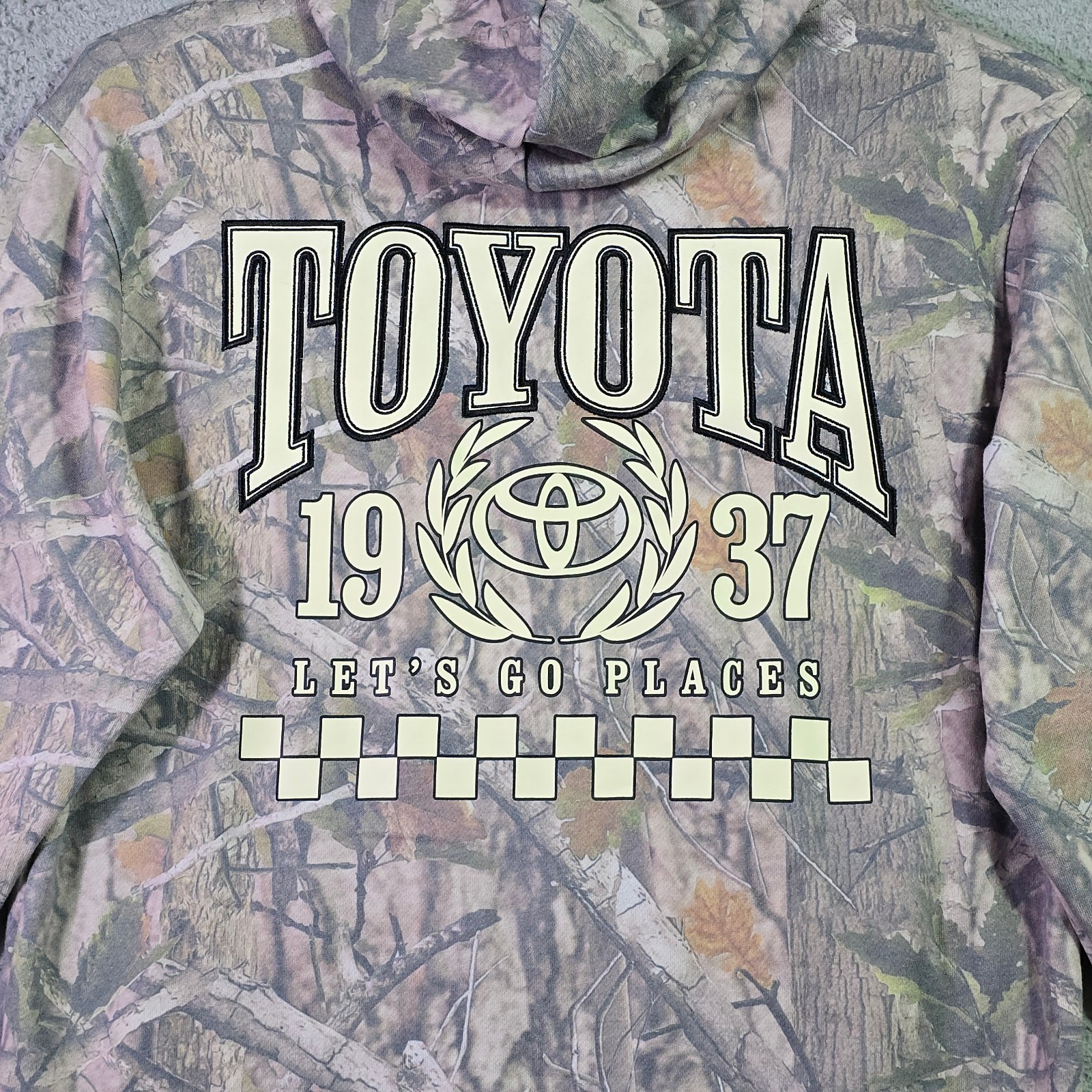 Toyota Camo Sweater Mens Medium Beige Outdoor Hoodie Supra Tacoma GR86 JDM NWT