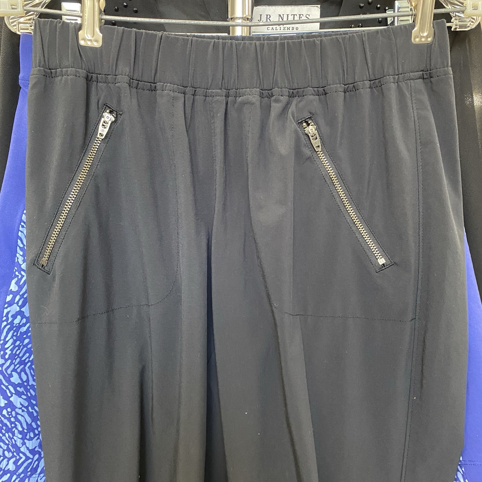 ATHLETA Women’s 2 Black Polyester Blend Ruched Side Joggers Walking Everyday