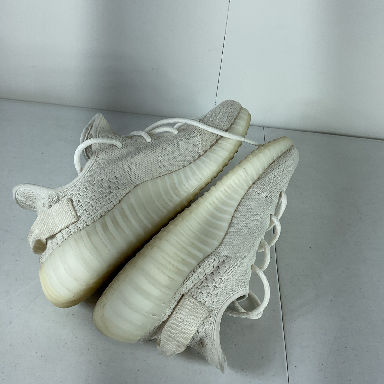adidas Yeezy Boost 350 V2 Bone 10 Very Nice See Photos