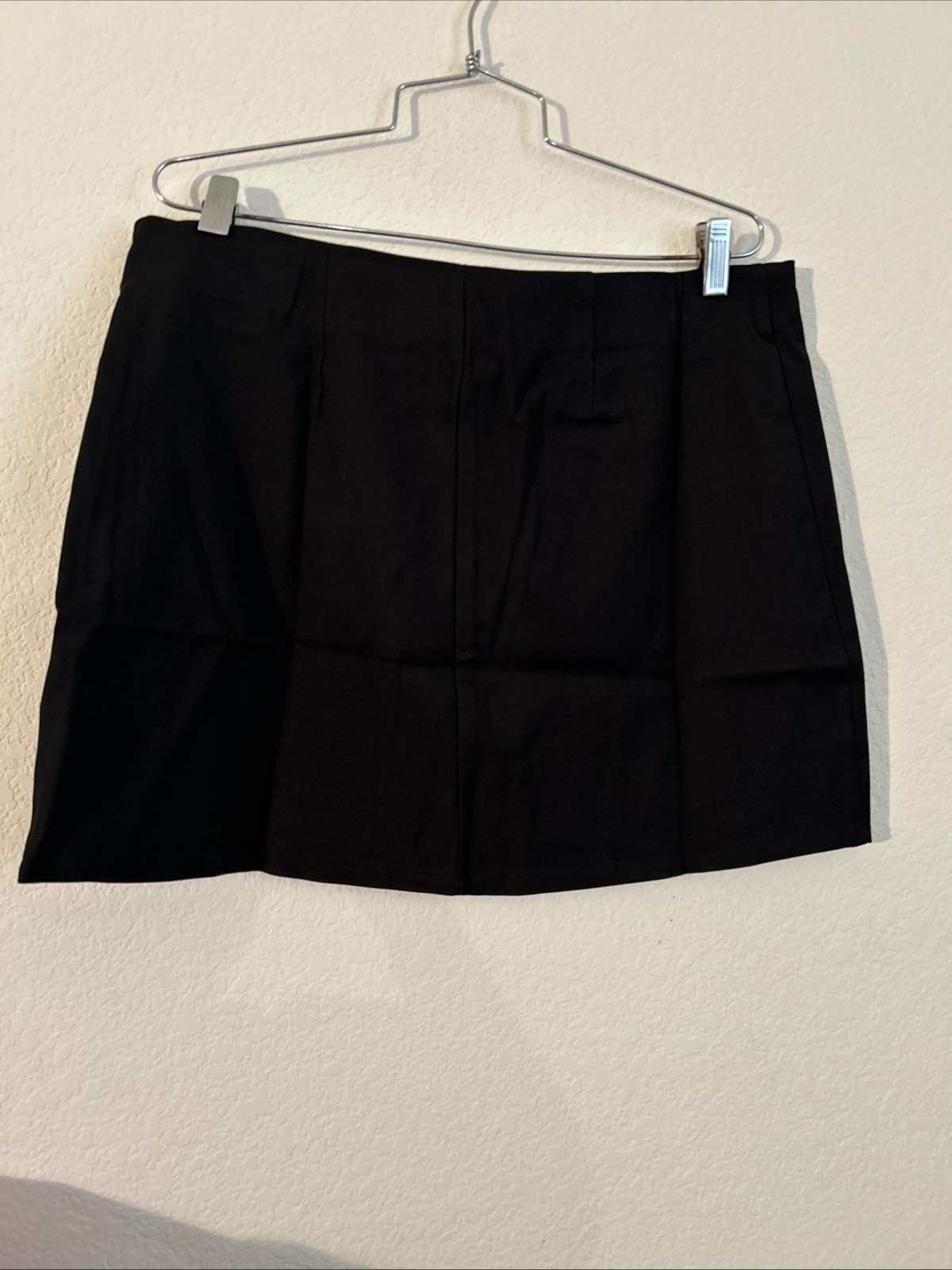 Women’s Large 12/14 2 Piece Black Vest Skirt Set Black NWT No Boundaries
