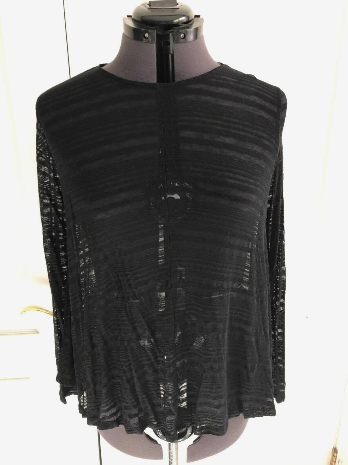 Old Navy Sheer/Semi-Sheer Black Striped Flared Top Long Sleeved, Size: Med Tall