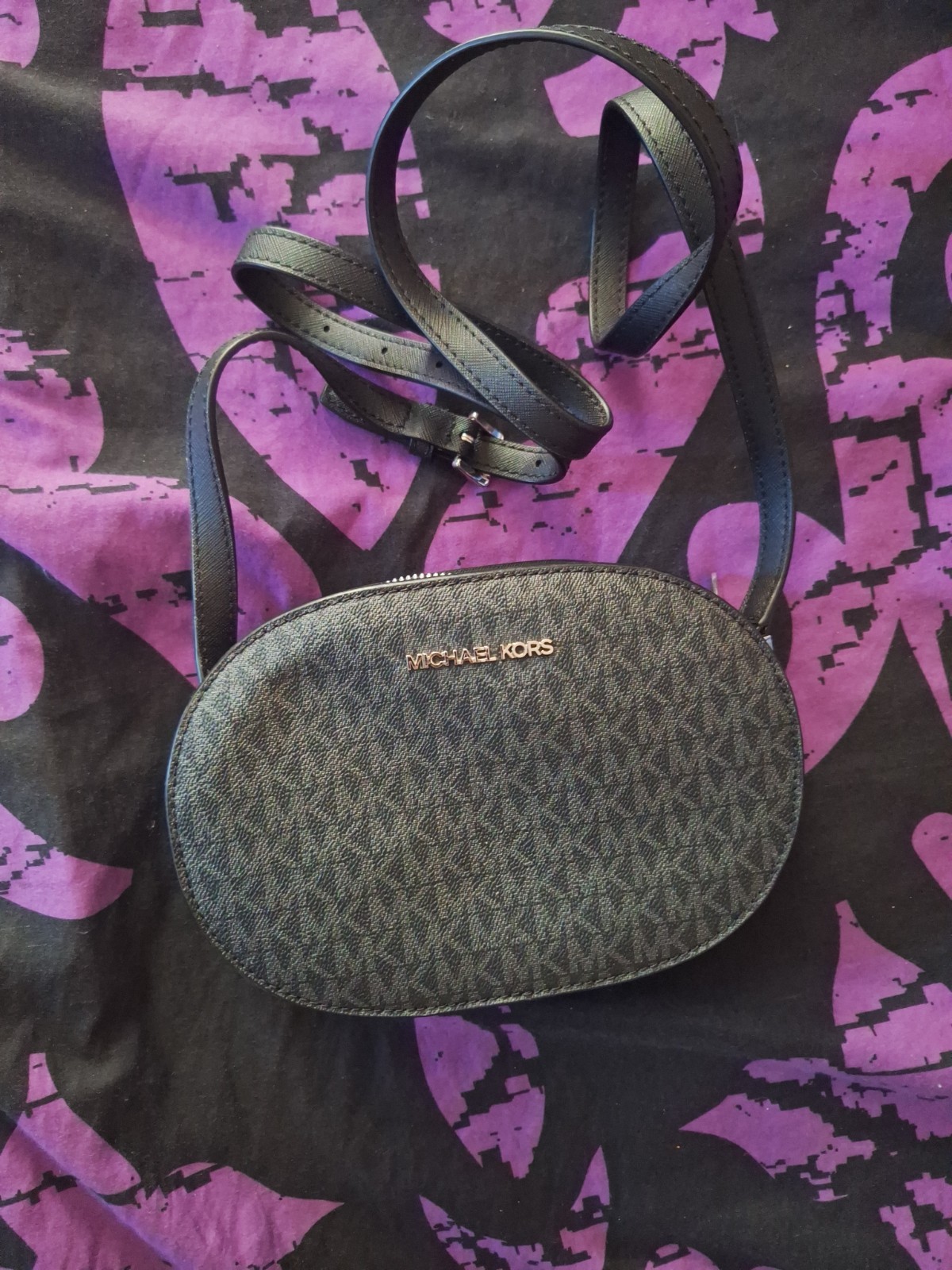 Michael Kors Jet Set Travel Medium Logo Crossbody Bag 35T1STVC2B Black NWT FS Y