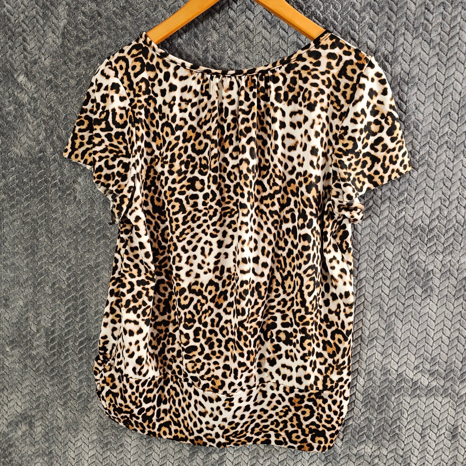 Womens Leopard Print Short Sleeve Blouse Keyhole Tie Banded Hem Large Mob Wife