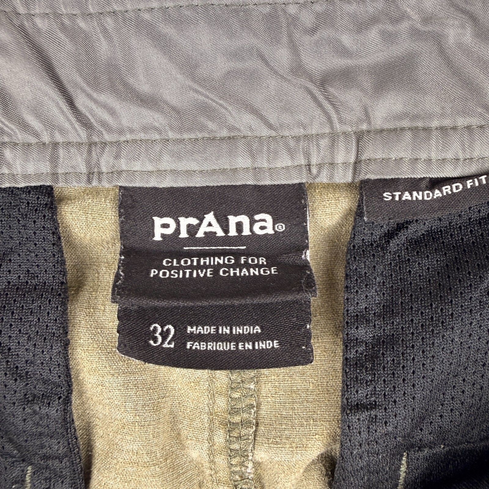prAna Men’s Green Flat Front Casual Sz 32 Hemp Shorts 10 in Inseam Standard Fit