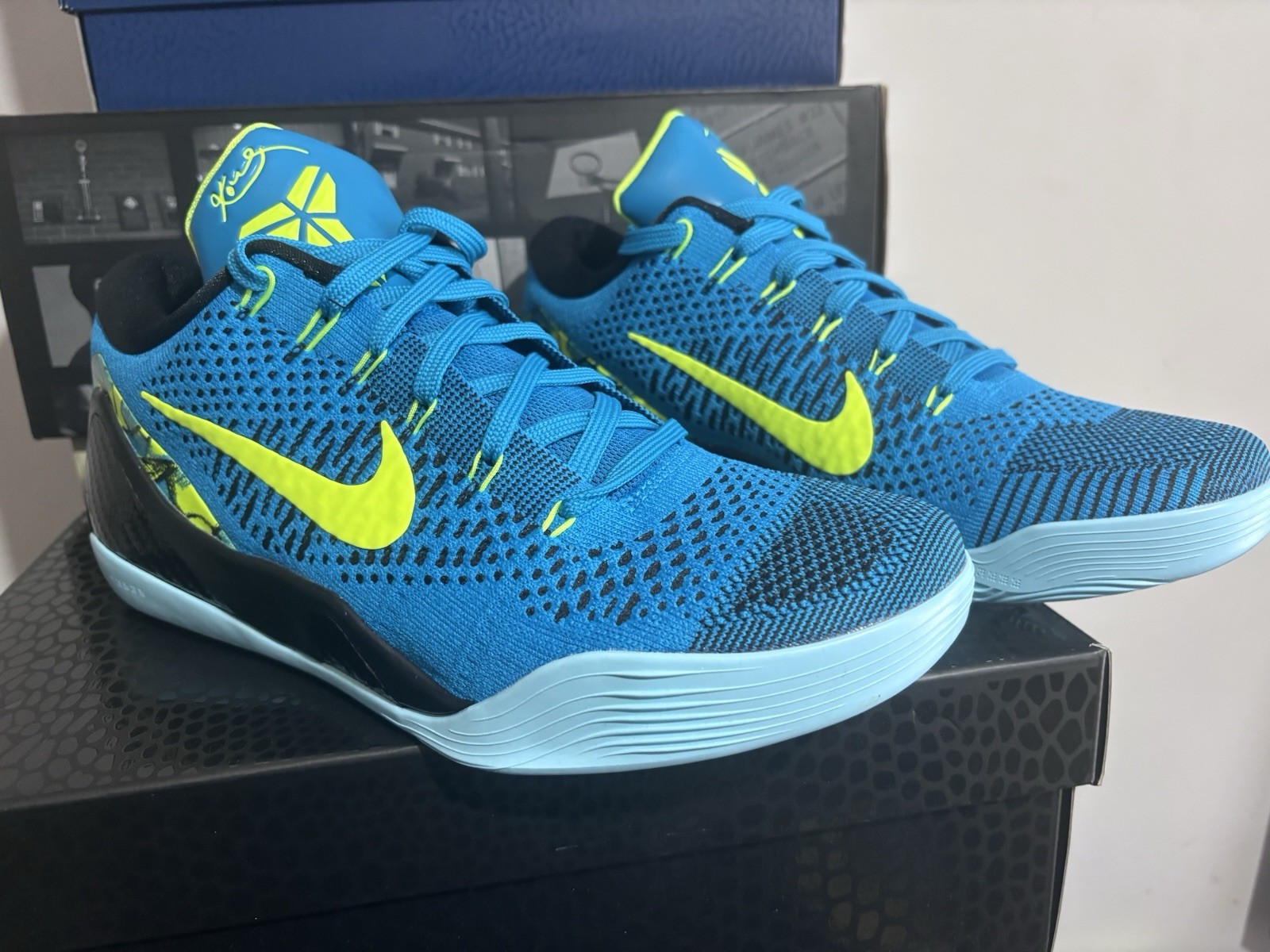 Size 10- Nike Kobe 9 Elite Protro Low Perspective IO-3673-400. Brand new.
