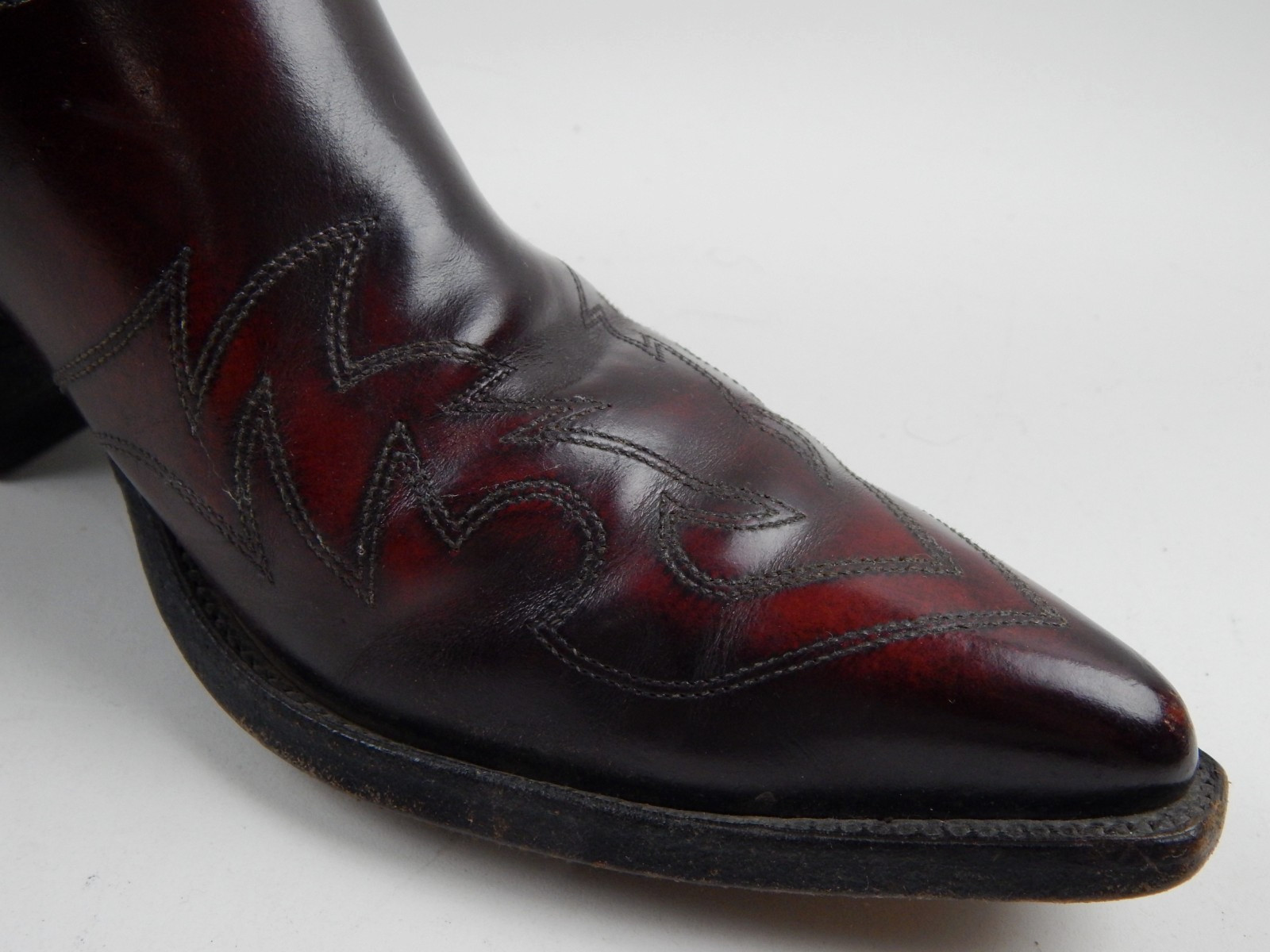 VTG J Chisholm Handcrafted Western Boots Style 990 Oxblood Black Cherry Men’s 8D