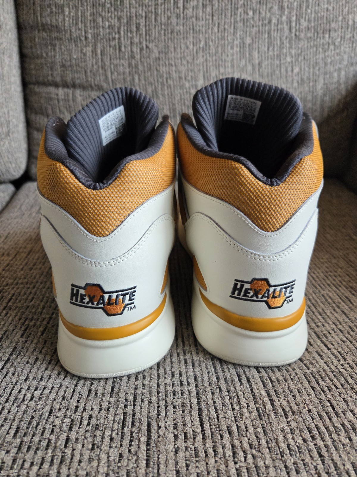 Reebok The Pump Hexalite Shoes Tan Blue White Men Size 11.5 In Great Shape 🔥