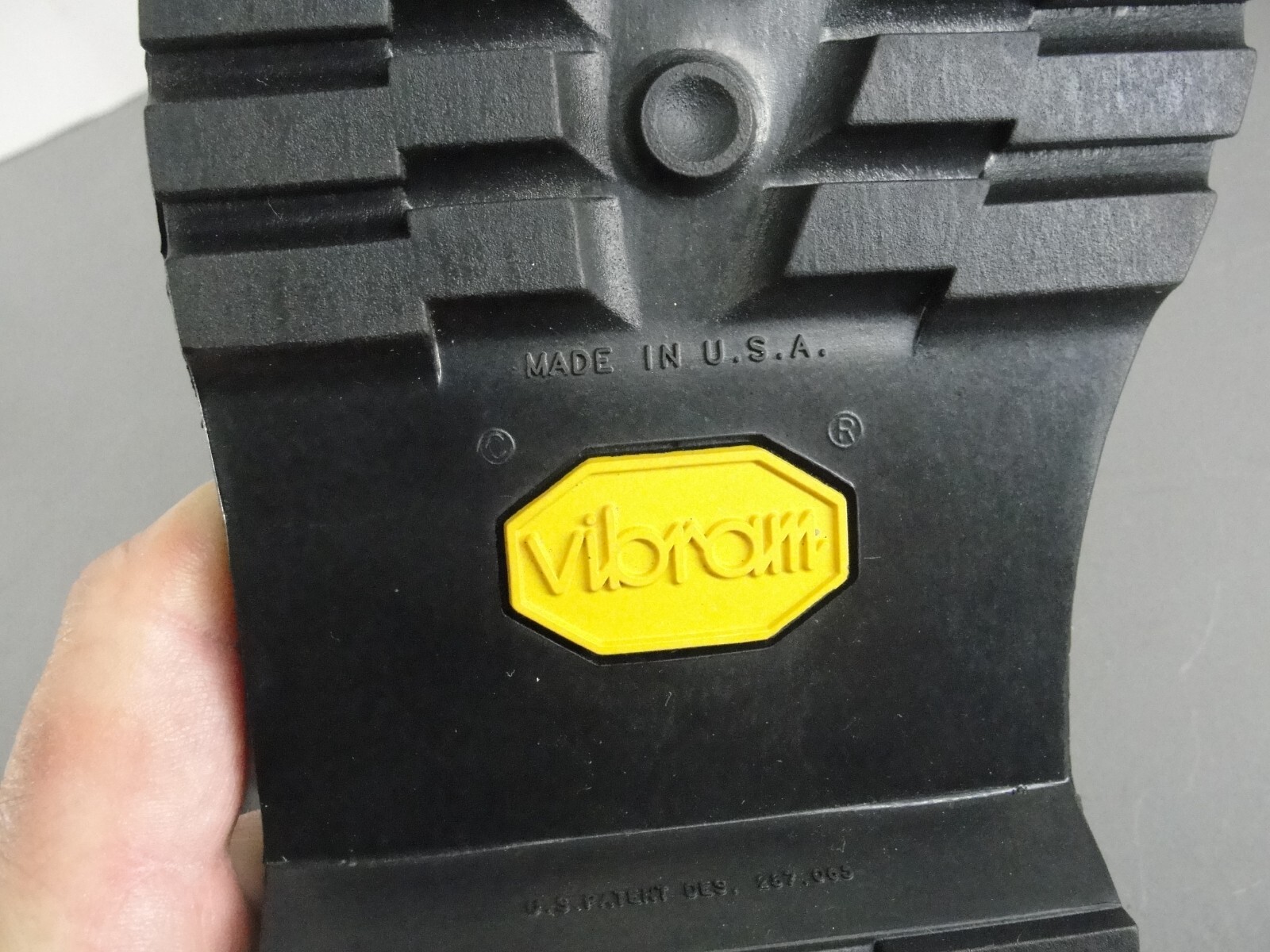 VIBRAM USA REPLACEMENT RUBBER BOOT SHOE REPAIR SOLE SOLID HEEL #134 COBBLER 8.5