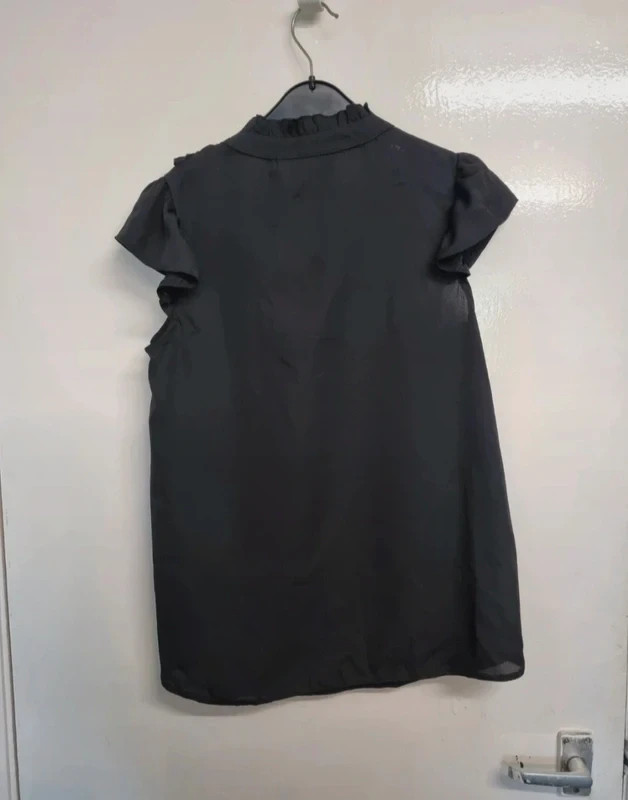 New Look Black Lace Trim Tie Neck Top Blouse Ruffle Sleeves Size UK 8 EU 36 US 4