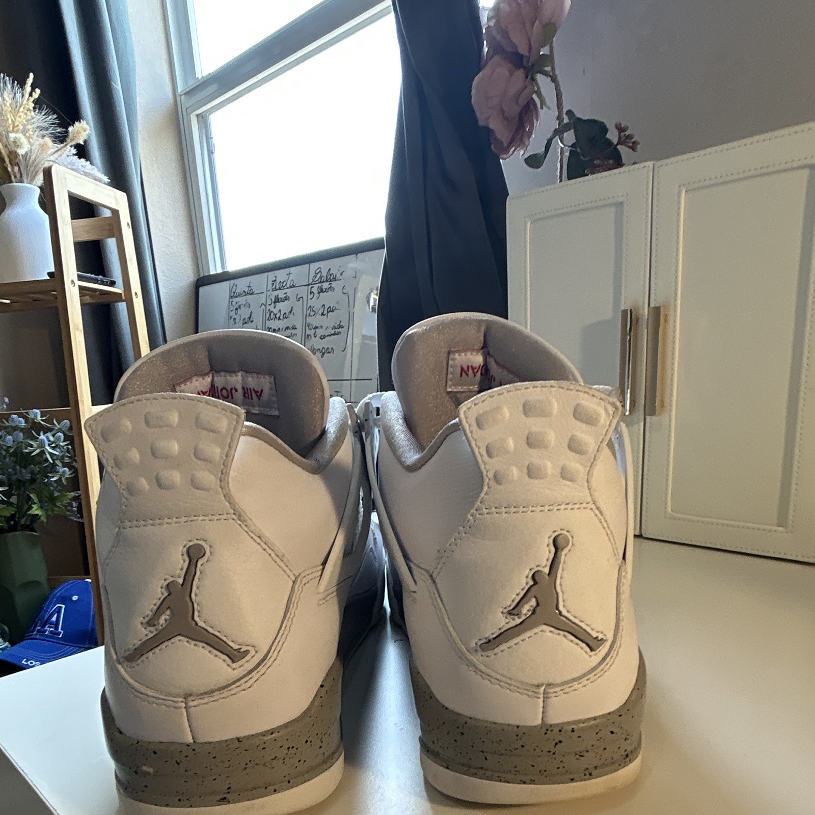 Jordan Air Jordan 4 Retro White Oreo White/Gray Mid Top Lace-Up Men’s Sneakers