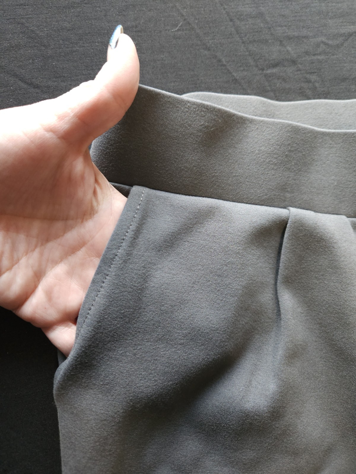 Modern Ambition Women’s Gray Solid Dress Pants Pleated Regular 24.5 Inseam