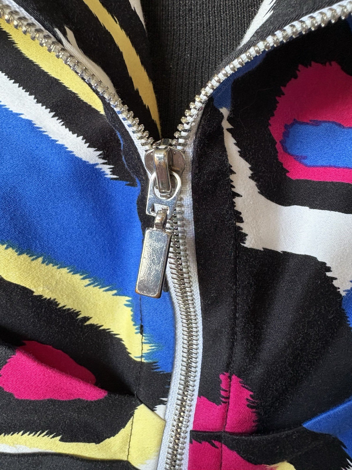 Joseph Ribkoff Zip Up Jacket Rouched Colorful Size 12 Cuff 3/4 Sleeves