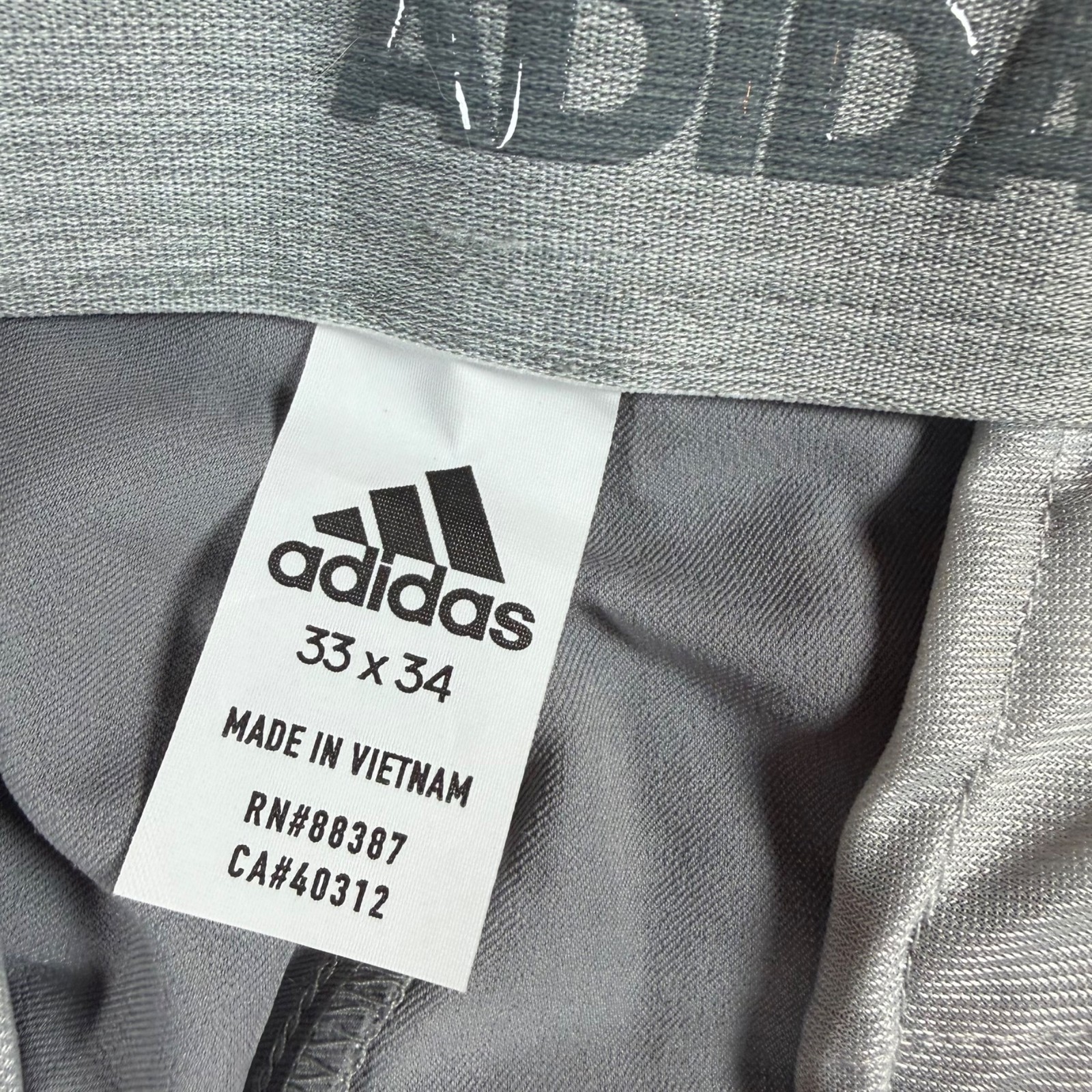 Adidas Ultimate365 Golf Pants Mens 33×34 (34×32) Gray Performance Stretch NWT