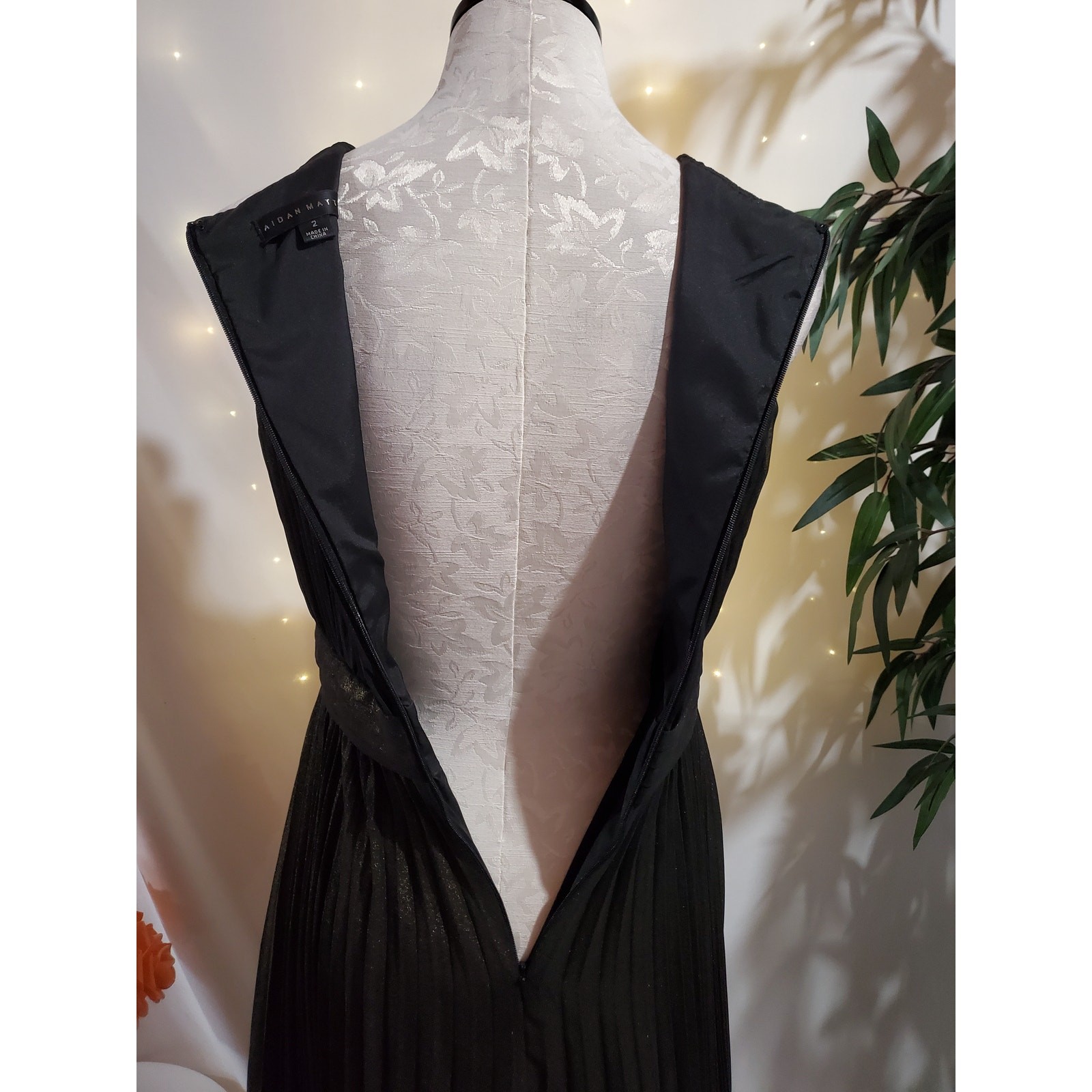 Aidan Mattox Foiled Chiffon Metallic Pleated Formal Gown Size 2 Wedding Event