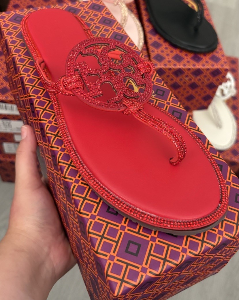 Tory Burch Women’s Red Leather Thong Sandals Logo Slip-On Casual Size 8
