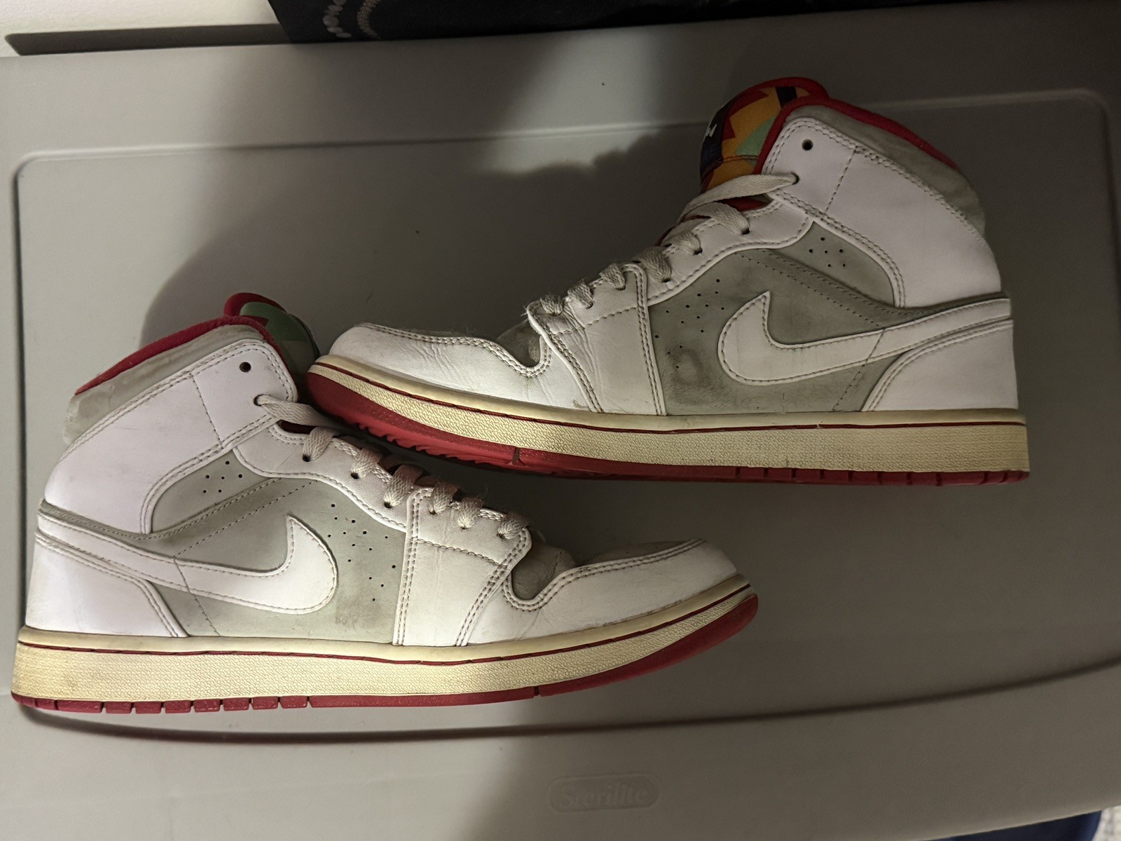 Jordan Air Jordan 1 Mid Hare 2015 – 719551-123 – Size 10.5 Hare Jordan 1s