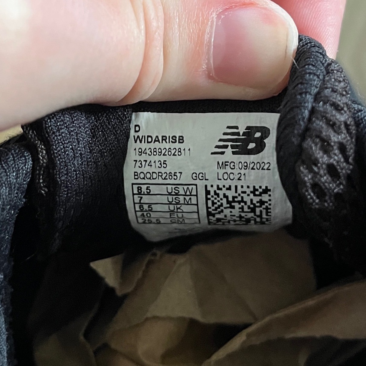 New Balance Arishi Fresh Foam Shoes For Crews Black Slip Resistant Work nonslip