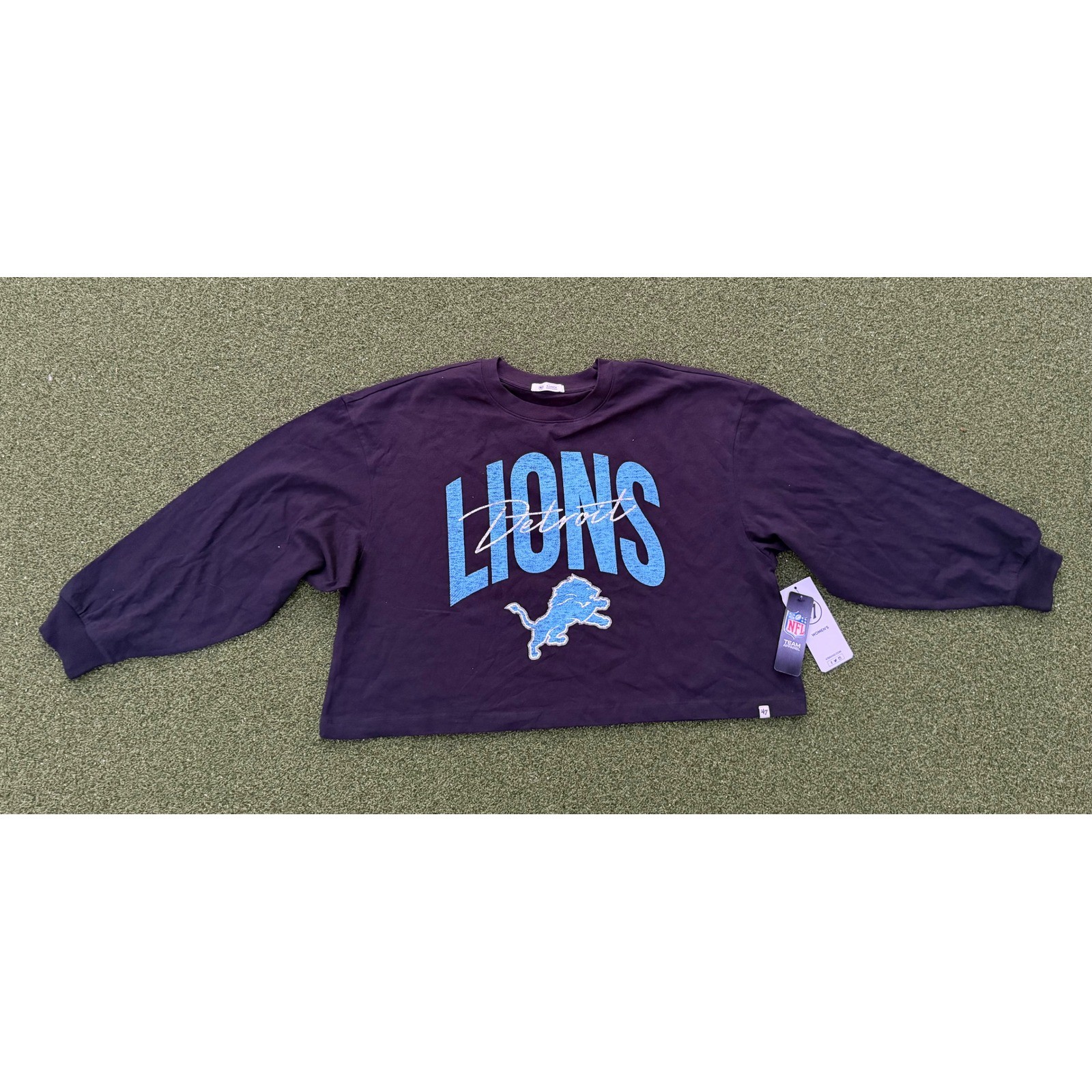 NWT 47 Brand Detroit Lions NFL Womens XL Cropped Long Sleeve T-Shirt Black Blue