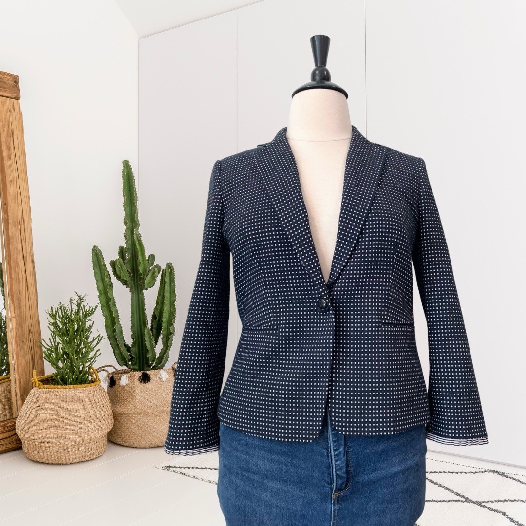 Ann Taylor Women’s 12 Geo Check Ruffle Cuff One Button Blazer Jacket Navy Blue