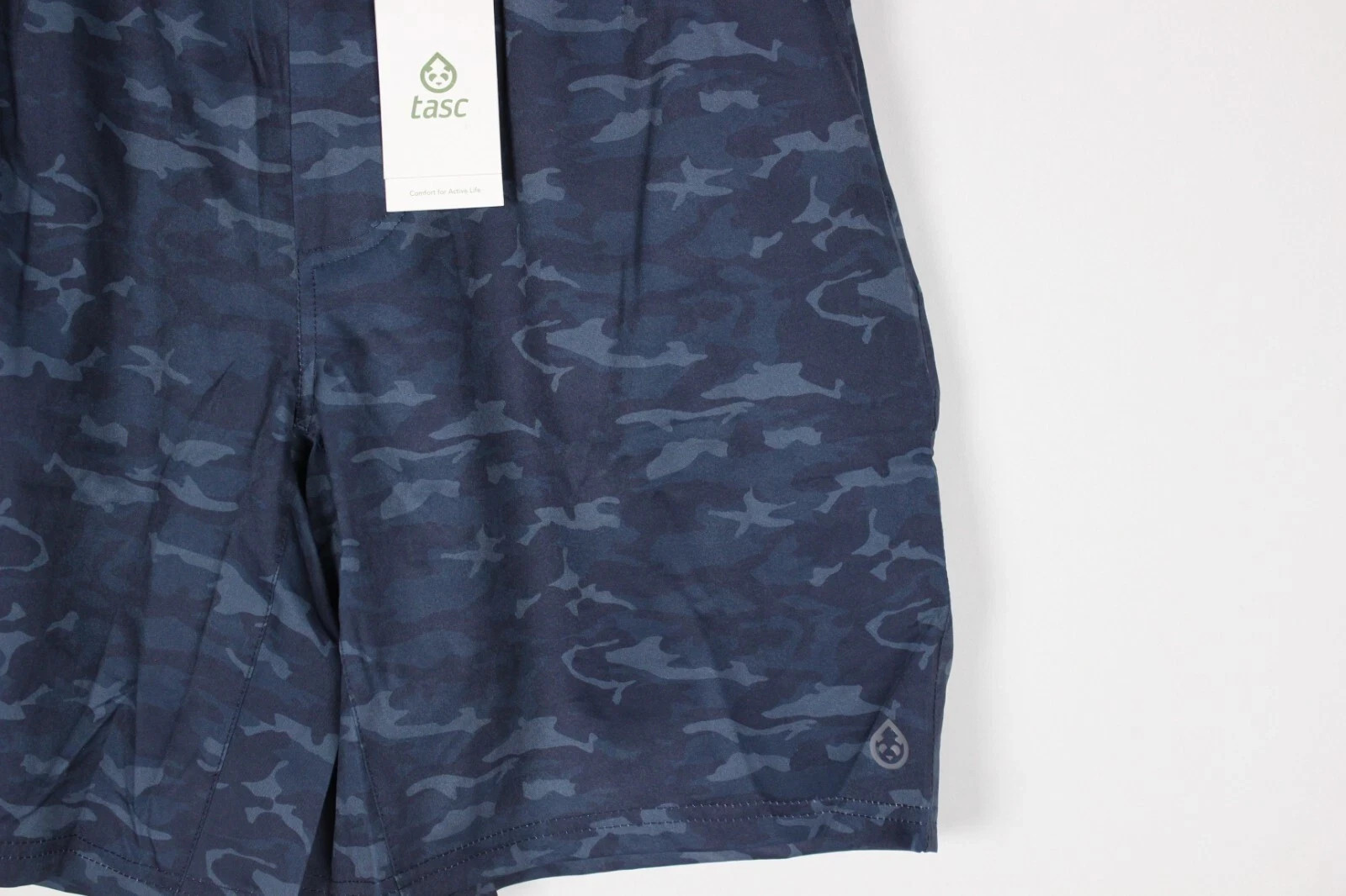 Tasc Performance Men’s Shorts 8″ Recess Lined Navy Blue Camo TM608P 488