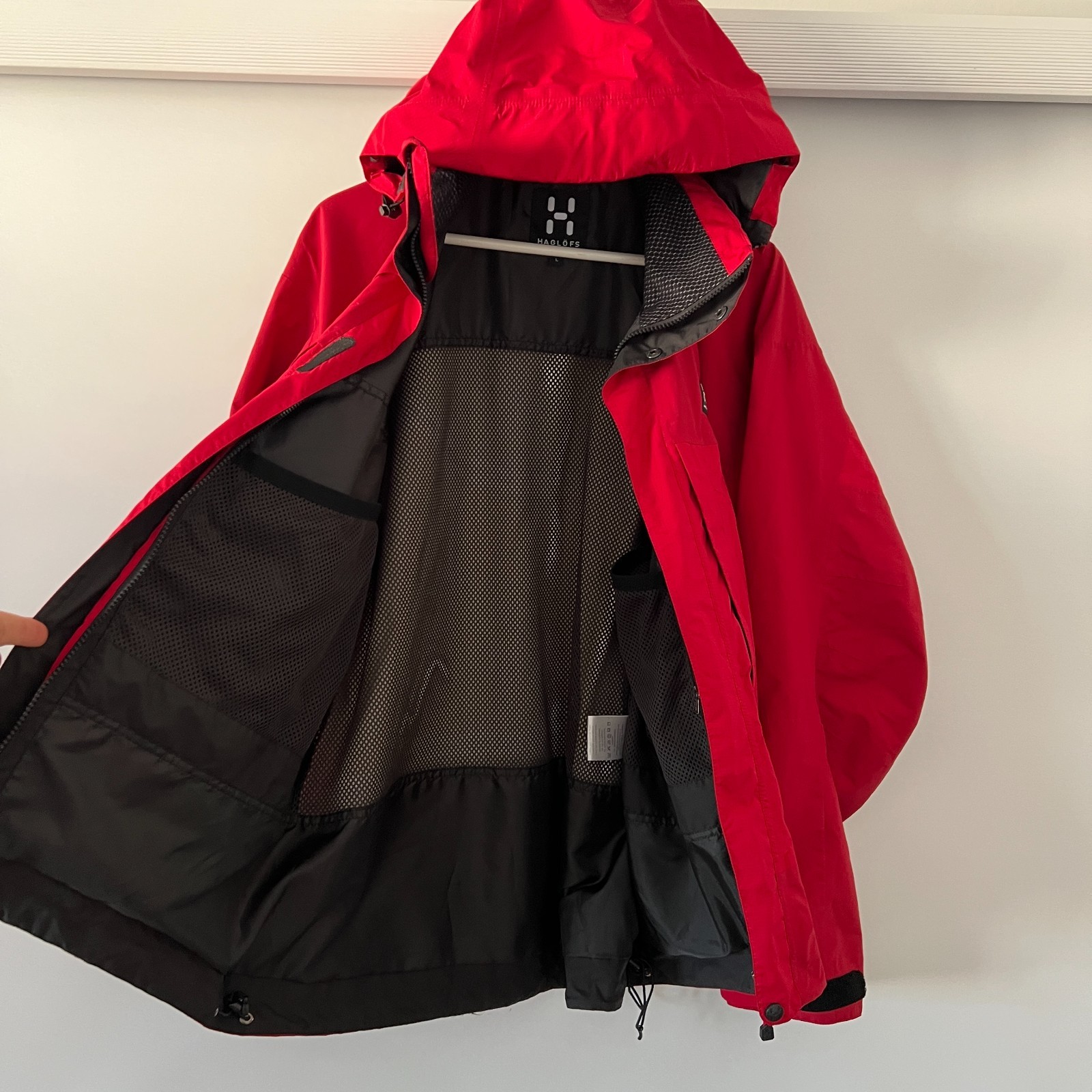Haglofs Gore-Tex XCR Jacket Red Hooded Waterproof Shell Coat Outdoor Mens Size L