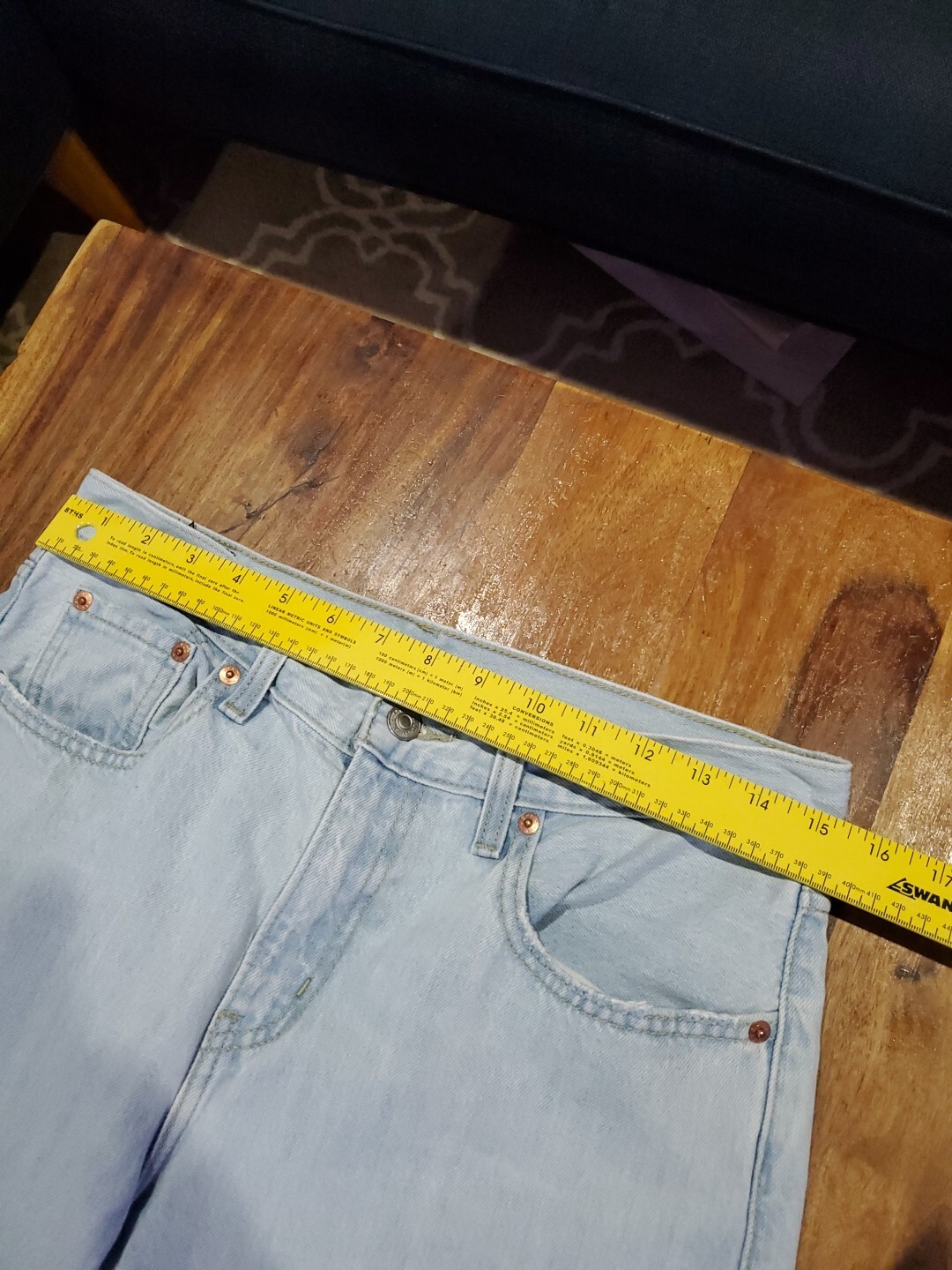 Levi’s Low Pro Straight Jeans Women’s 28 Actual 30×28 Distressed Light Wash…