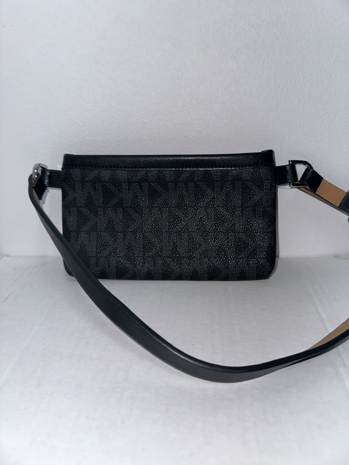 Michael Kors Black Logo Shoulder Bag Pebbled Silver Hardware Designer