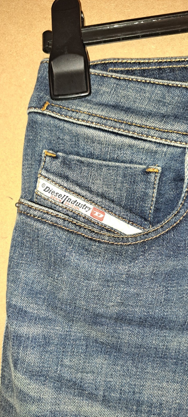 New Diesel 1979 Sleenker Skinny Stretch Blue Denim Jeans RRP £200