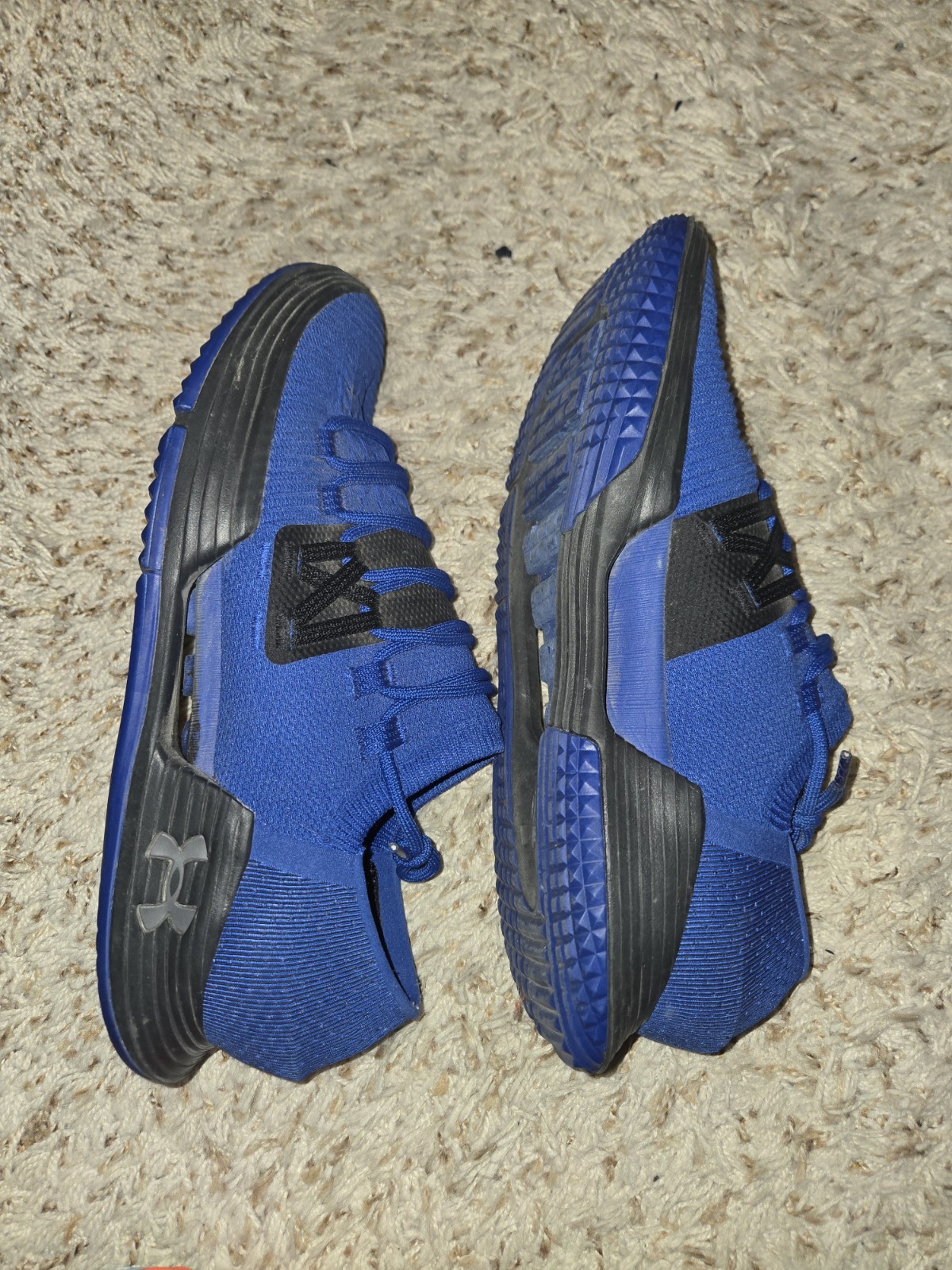 Mens Under Armour Black And Blue SHOES – Size 9.5