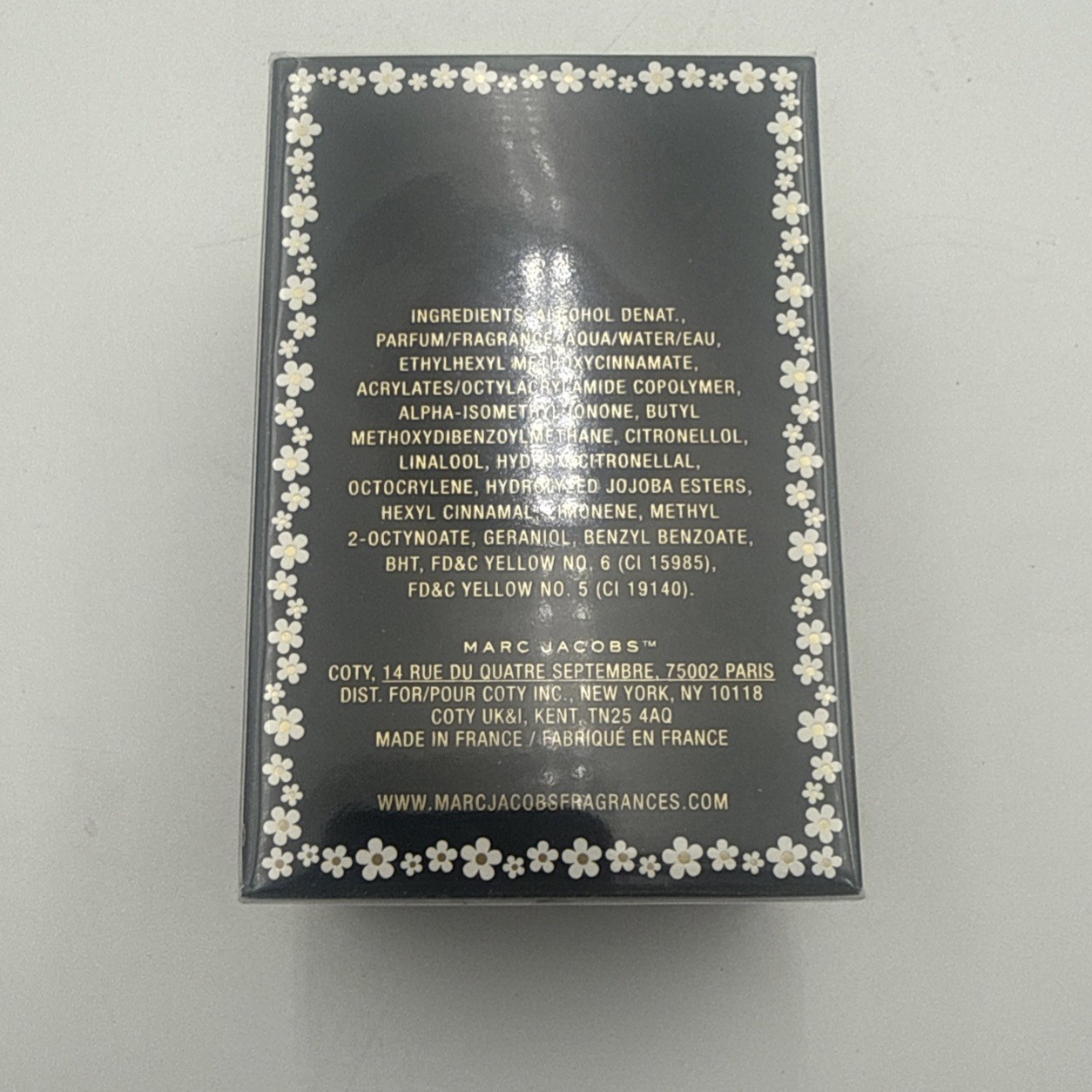 Daisy 1.00 Oz Eau De Toilette Spray by Marc Jacobs Box for Women