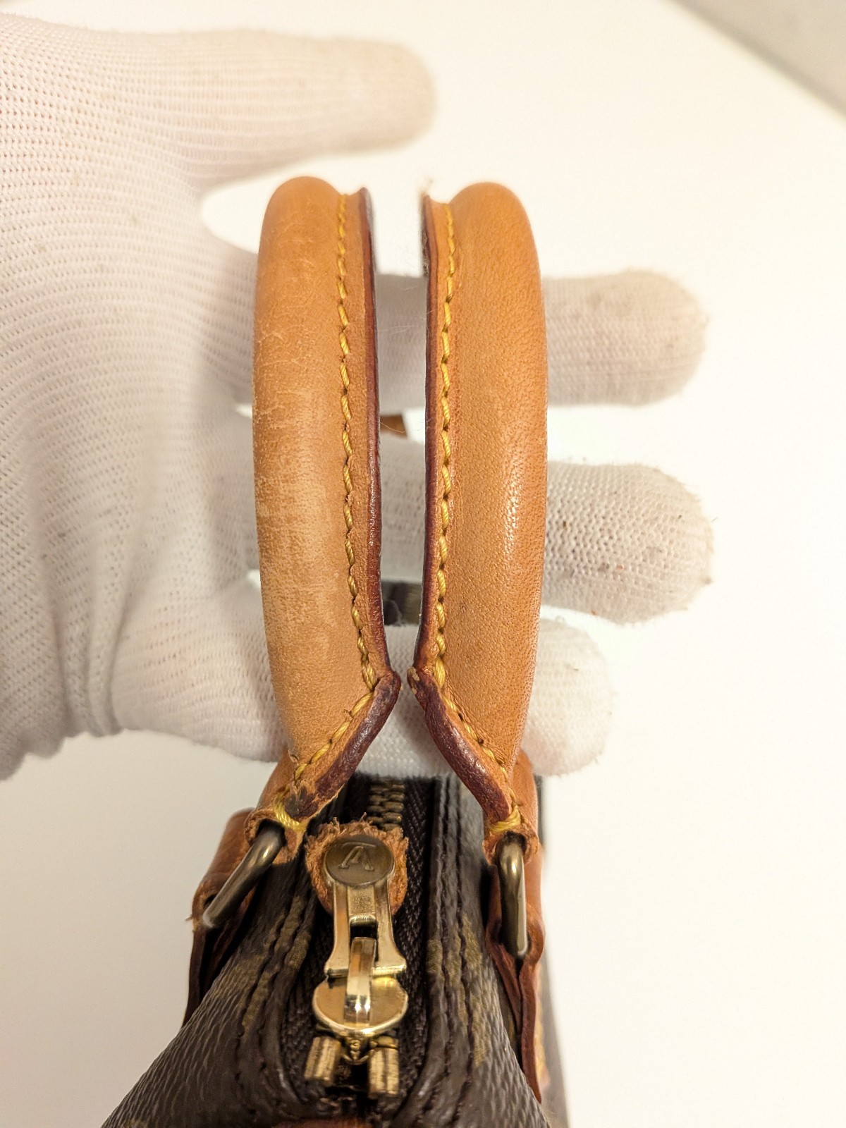 Authentic LOUIS VUITTON Mini Speedy TH1902