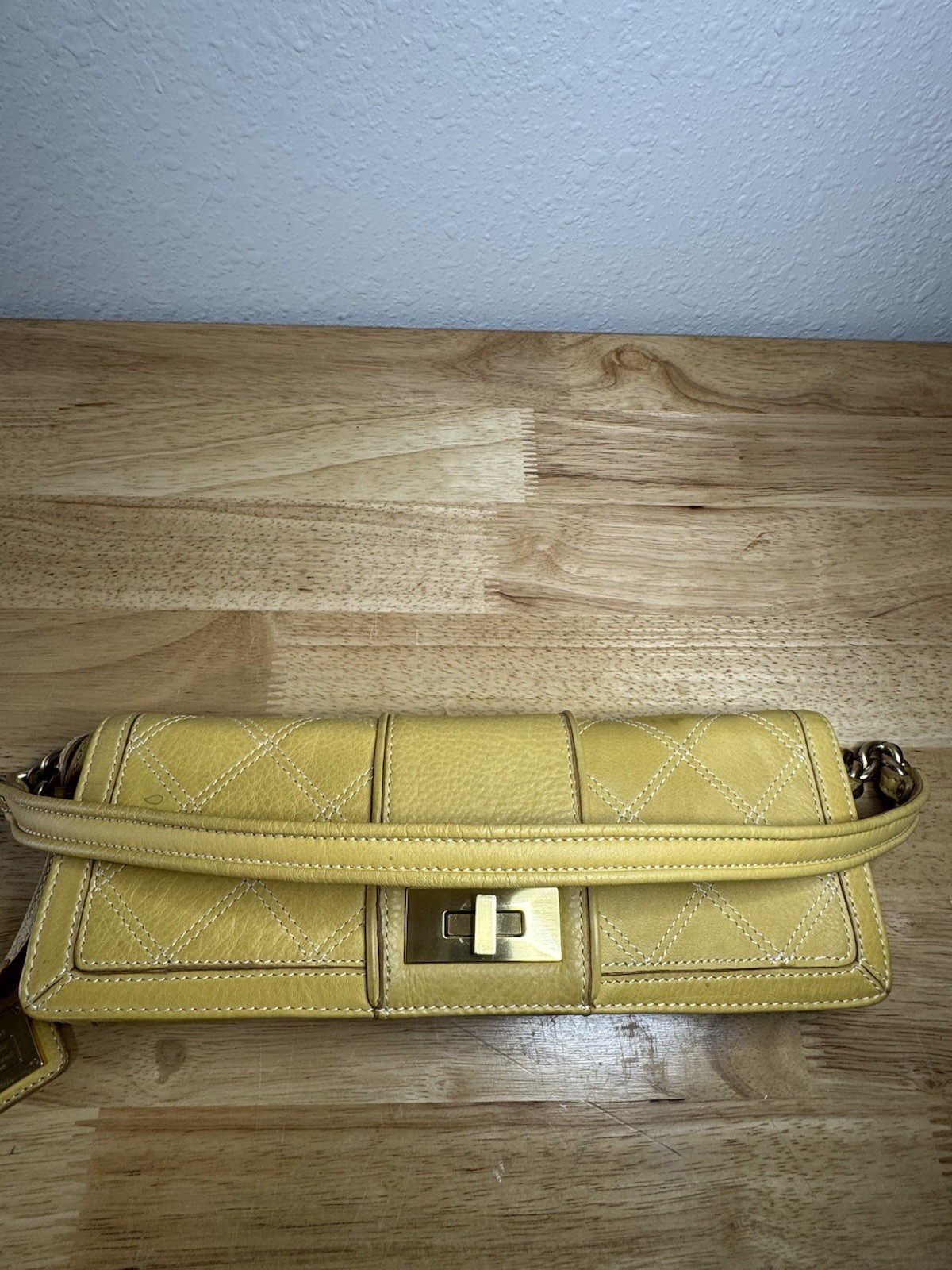 Liz Claiborne Geniune Yellow Leather Y2K Baggett Style Shoulder Handbag
